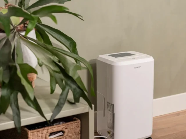 Luftentfeuchter im Wohnzimmer