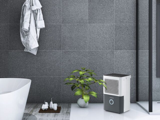 Trotec TTK 33 E Luftentfeuchter im Badezimmer